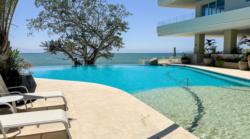 V Bucerias Riviera Nayarit