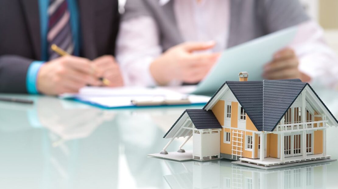 ¿ Qué regulaciones debo cumplir para vender mi casa?