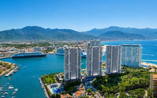 Vista aerea de marina Towers en Marina Vallarta